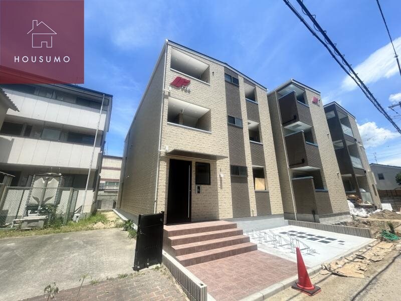 物件外観写真4　(物件の外観です)