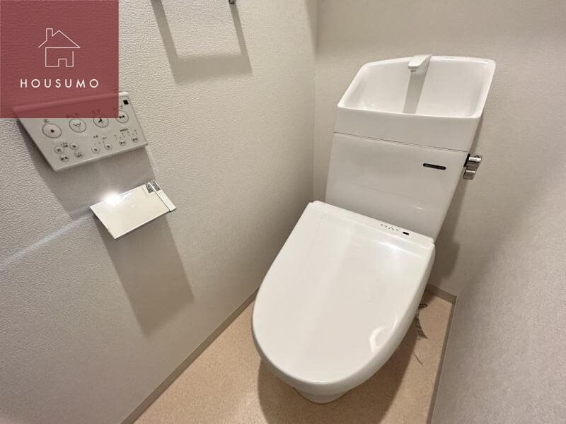 物件内観写真24　(シンプルで使いやすいトイレです)