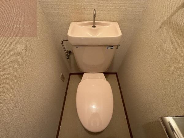 トイレ(ゆったりとした空間のトイレです)