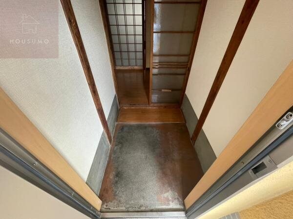 物件内観写真9　(玄関です)
