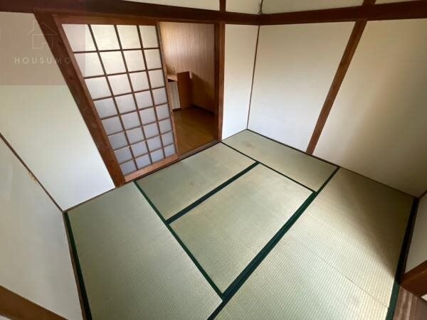 和室(和室があると落ち着いた雰囲気になりますね)