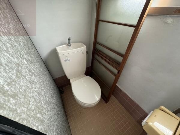 物件内観写真8　(清潔感のあるトイレです)