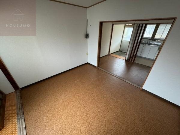 物件内観写真27　(ゆったりした洋室です)