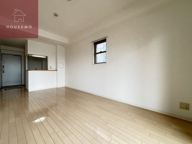 物件内観写真16　(ゆったり過ごせる居間です)