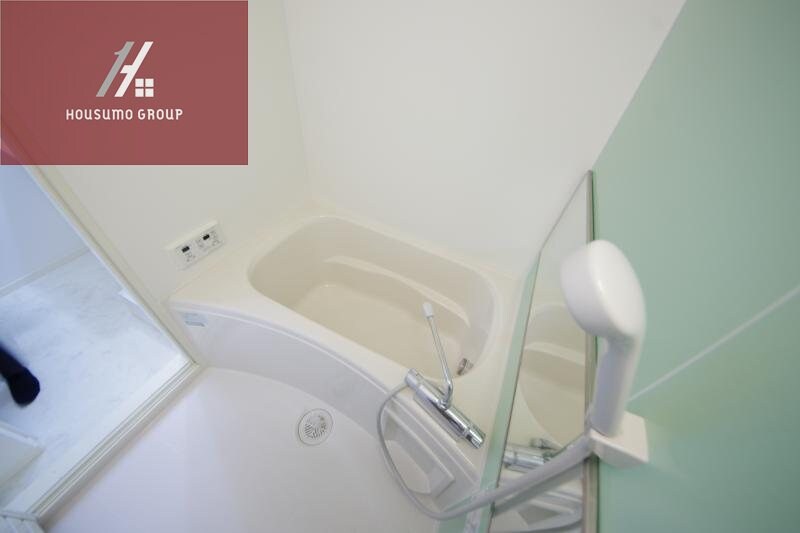 物件内観写真8　(落ち着いた空間のお風呂です)