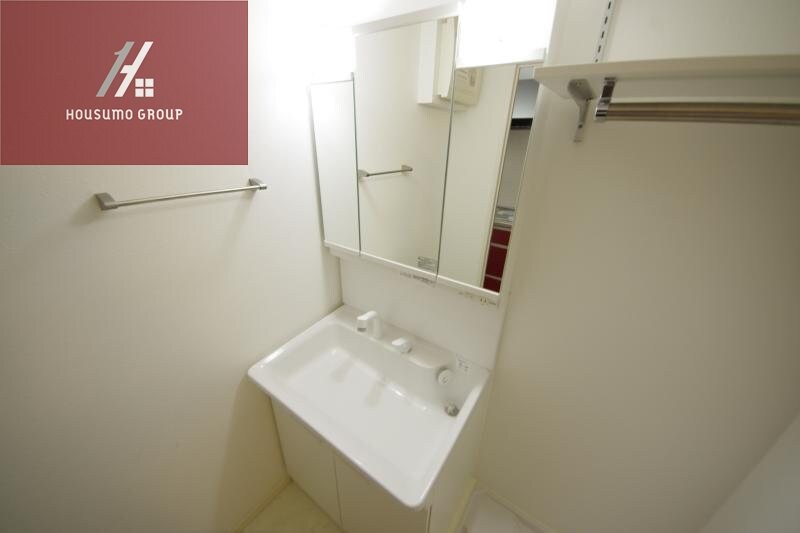 物件内観写真16　(独立洗面化粧台付き)