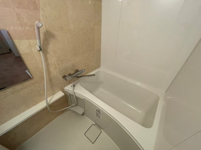 物件内観写真18　(落ち着いた空間のお風呂です)