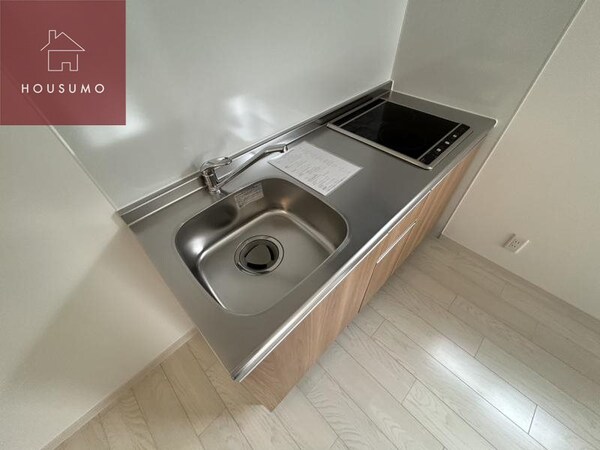 キッチン(コンパクトなキッチンで掃除もラクラク)