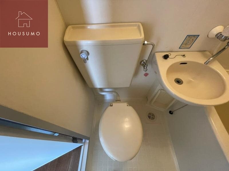 物件内観写真9　(落ち着いたトイレです)