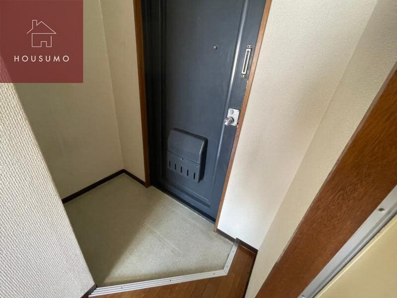 物件内観写真10　(きれいな玄関です)