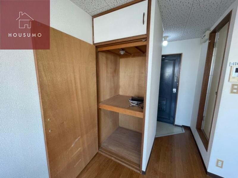 物件内観写真20　(便利な収納スペースです)