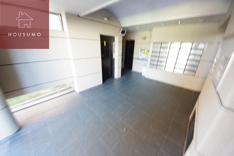 物件外観写真2　(建物の内部です)