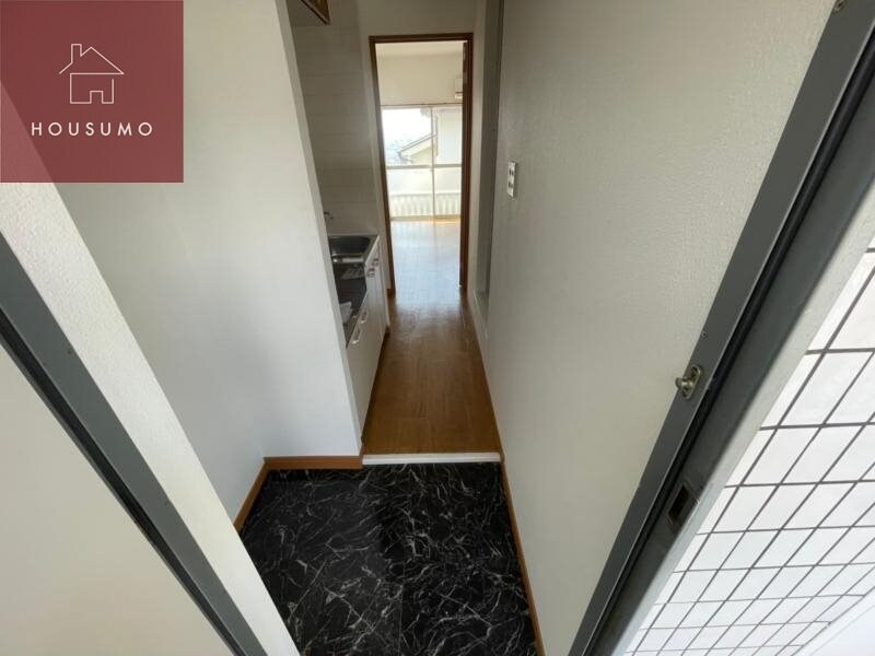 物件内観写真10　(玄関です)