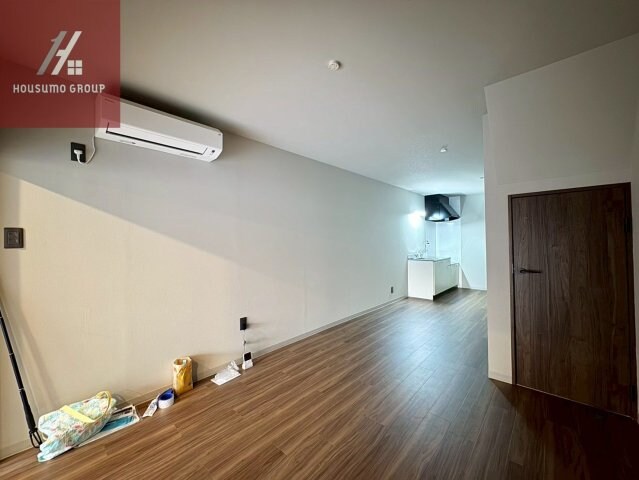 物件内観写真15　(おしゃれなリビングです)