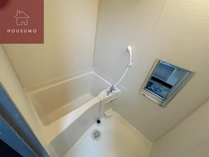 物件内観写真7　(コンパクトで使いやすいお風呂です)