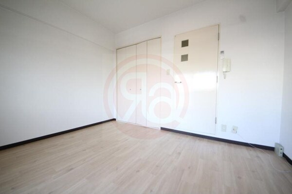 居室(使いやすいリビングです)