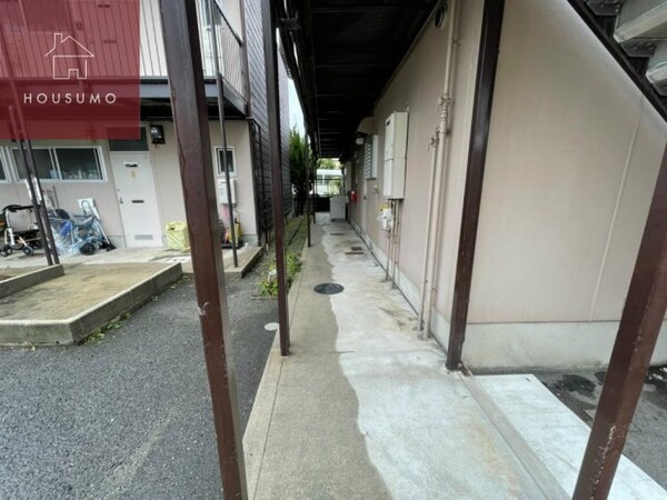 エントランス(建物の内部です)