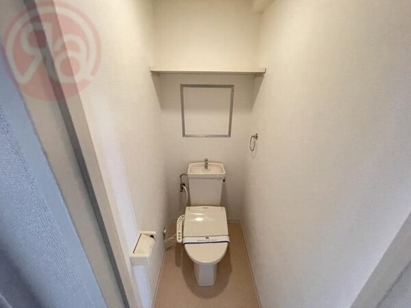 トイレ(シンプルで使いやすいトイレです)