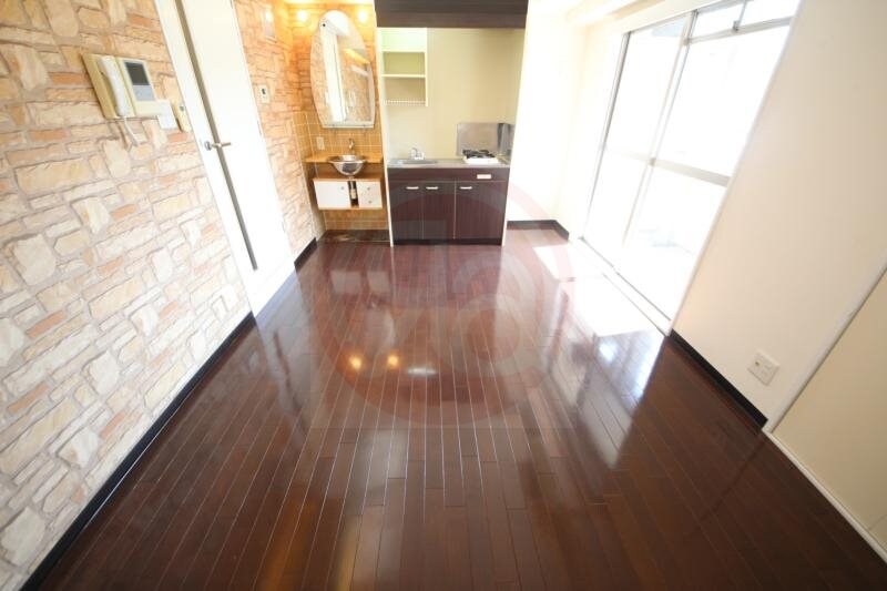 物件内観写真26　(明るい洋室です)