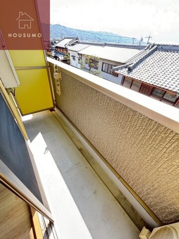 物件内観写真13　(お洗濯にも便利なバルコニー付き)