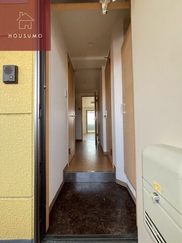 物件内観写真20　(ゆったりとした玄関です)