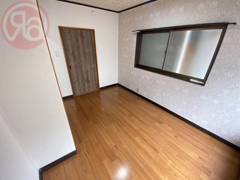 物件内観写真29　(広々とした洋室です)