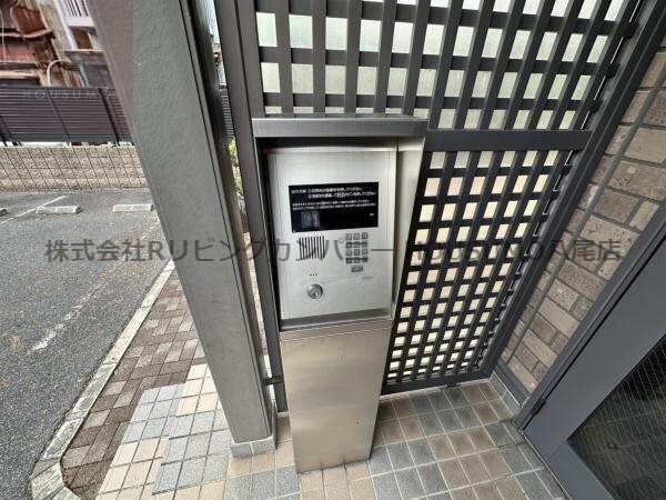 エントランス(毎日通るエントランスはこのようになっています)