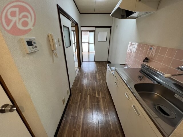 物件内観写真5　(キッチンでお料理をお楽しみください)