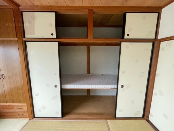 和室(きれいな和室です)