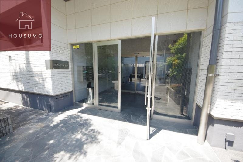 物件外観写真2　(建物の内部です)