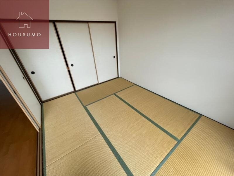 物件内観写真15　(子供のお昼寝に使えるお部屋です)