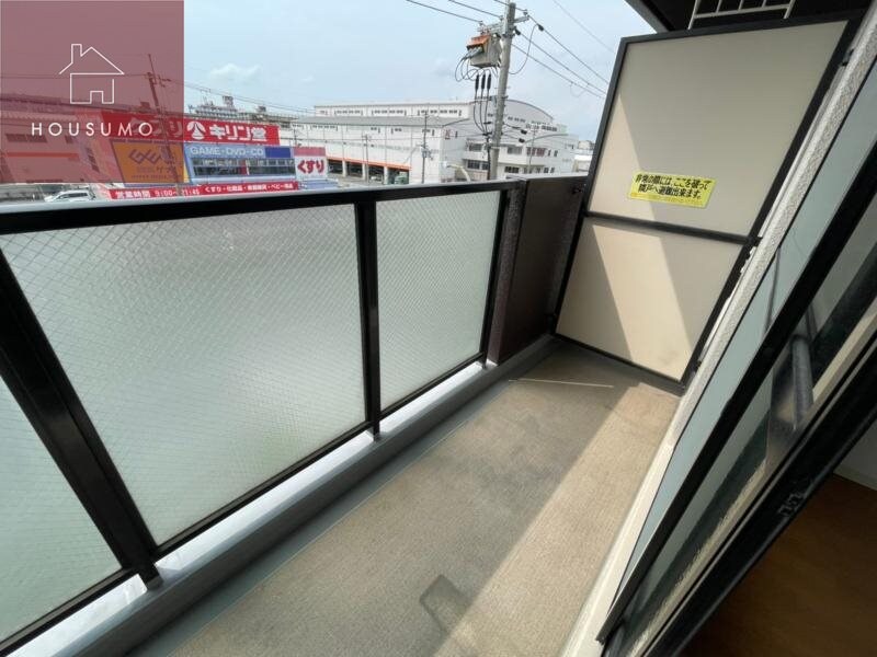 物件内観写真22　(お洗濯にも便利なバルコニー付き)