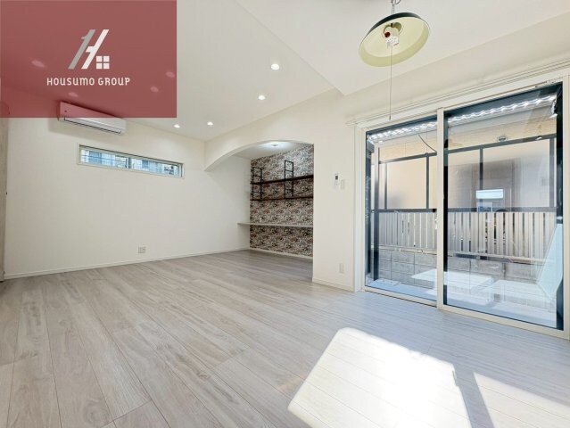 物件内観写真4　(リビングです)