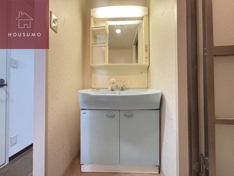 物件内観写真19　(脱衣スペースもあります)