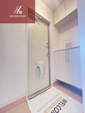 物件内観写真11　(落ち着いた玄関です)