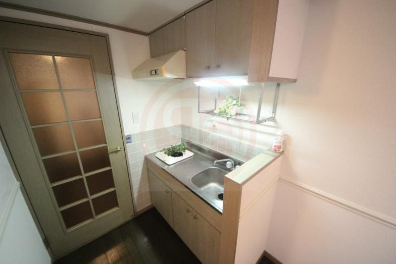 物件内観写真8　(キッチンでお料理をお楽しみください)