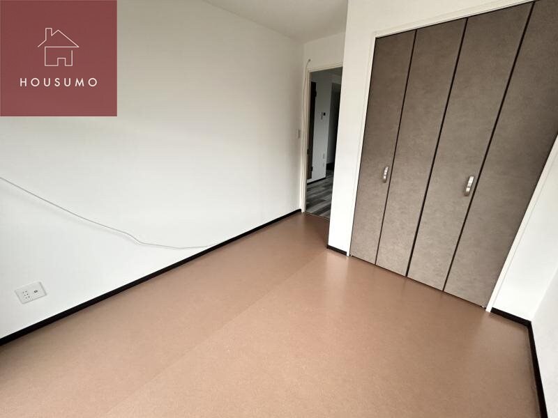 物件内観写真25　(明るい洋室です)