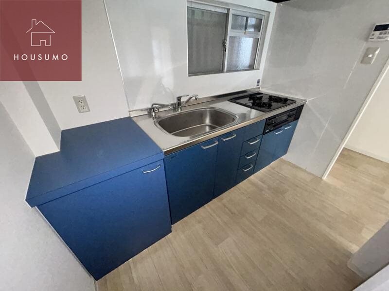 物件内観写真17　(コンパクトなキッチンで掃除もラクラク)