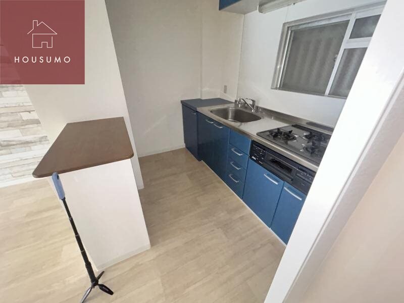 物件内観写真28　(コンパクトなキッチンで掃除もラクラク)