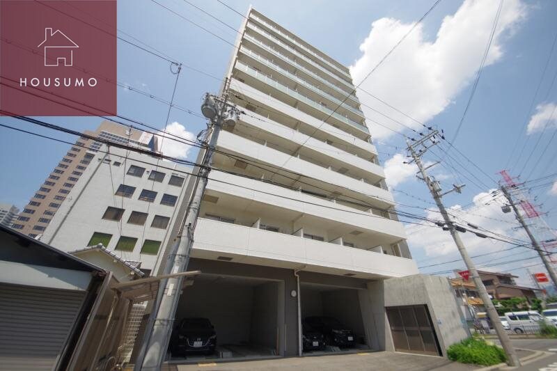 物件外観写真3　(外観は落ち着いています)