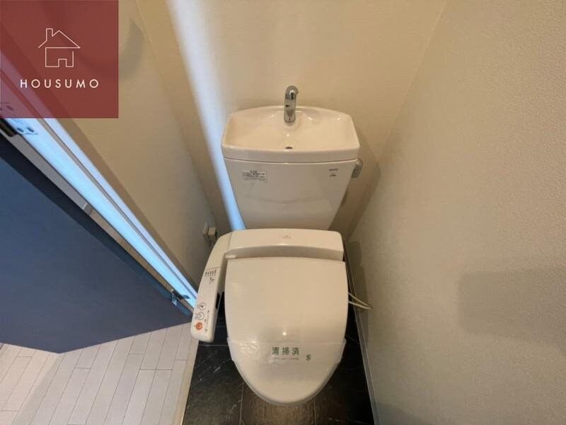 物件内観写真9　(落ち着いたトイレです)