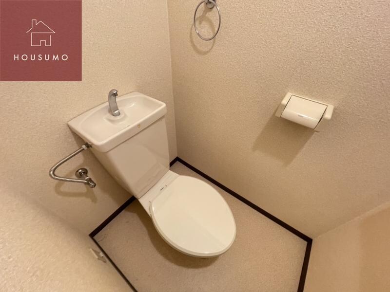 物件内観写真9　(清潔感のあるトイレです)