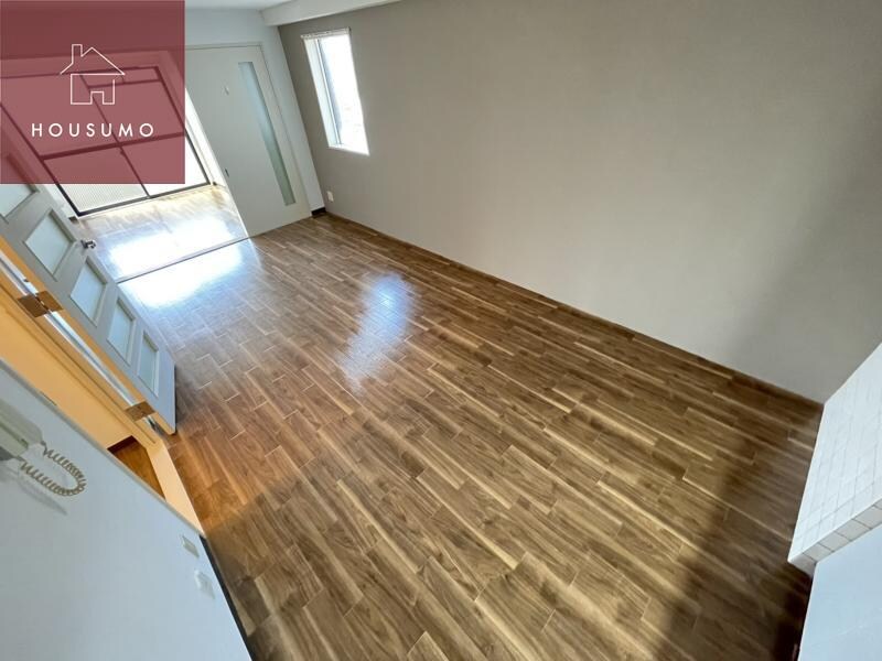 物件内観写真16　(使いやすい居間です)