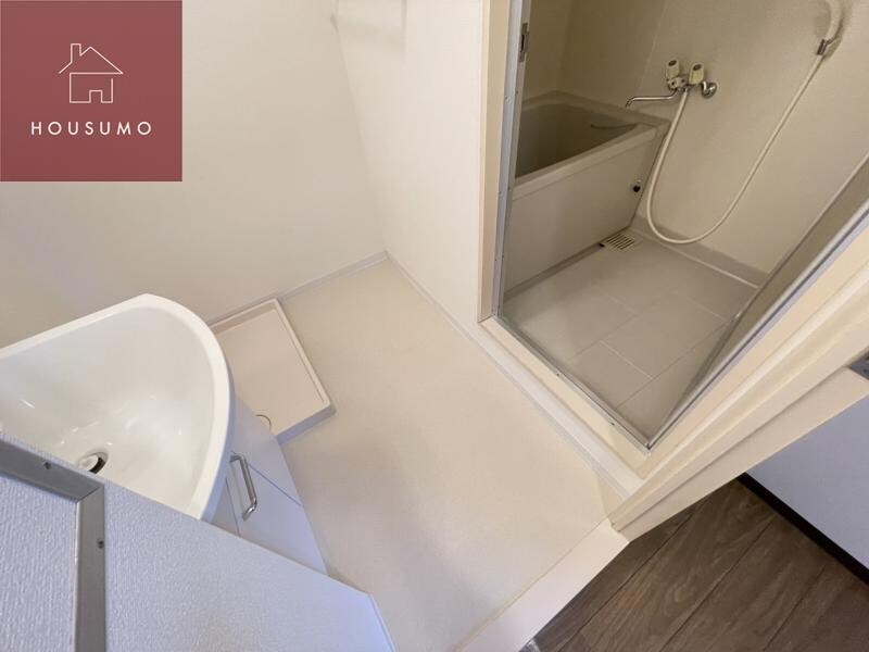 物件内観写真21　(明るい洗面所です)