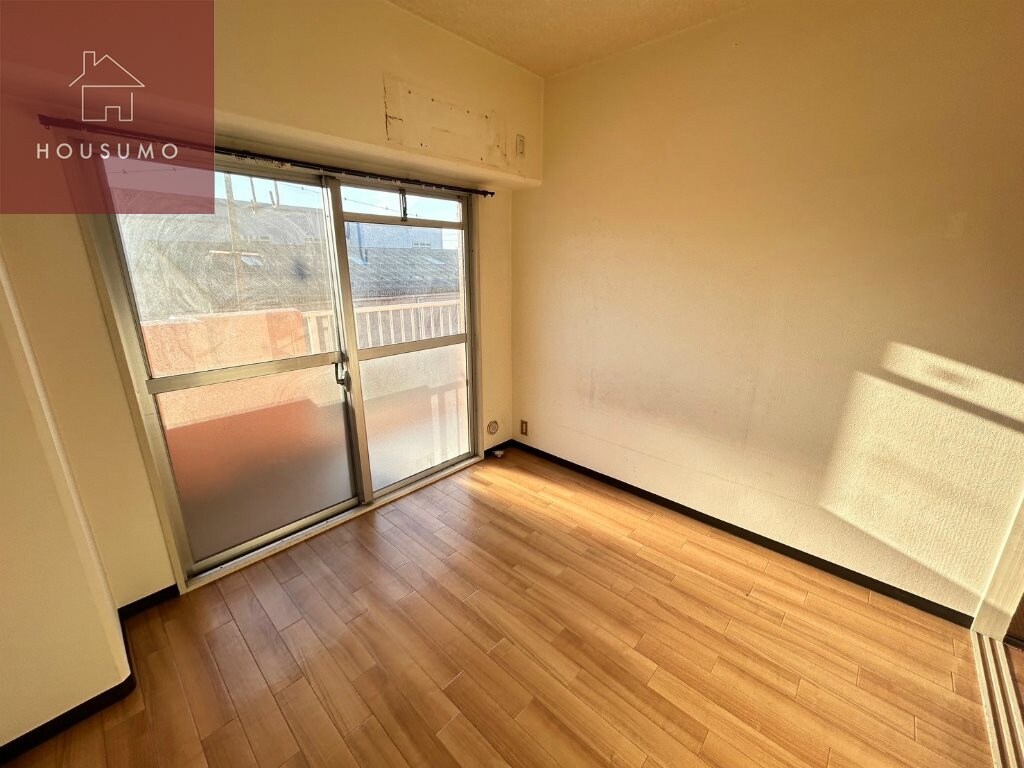 物件内観写真6　(コンパクトなキッチンで掃除もラクラク)