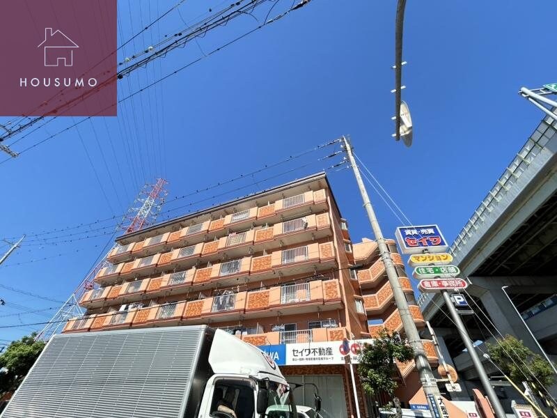 物件外観写真3　(外観もきれいです)