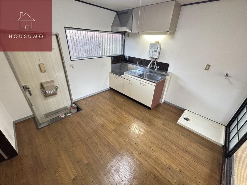 物件内観写真16　(ゆったり過ごせる居間です)