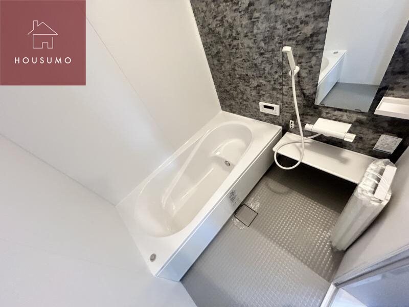 物件内観写真8　(ゆったり過ごせるお風呂です)