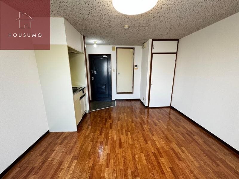 物件内観写真25　(落ち着いた色調の洋室です)