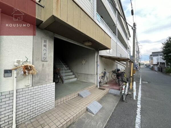 エントランス(清潔なエントランスです)